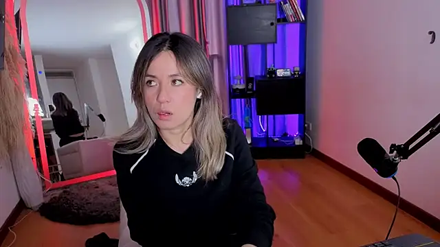 sexfire lalita online show from 04.04.26