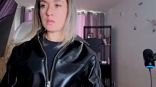 Snapshot of sexfire_lalita chatting on 05.17.26 sexfire lalita online show from 05.17.26