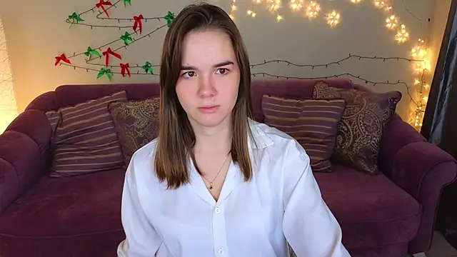 Snapshot of LindaRobertz chatting on 01.06.25 LindaRobertz online show from 01.06.25