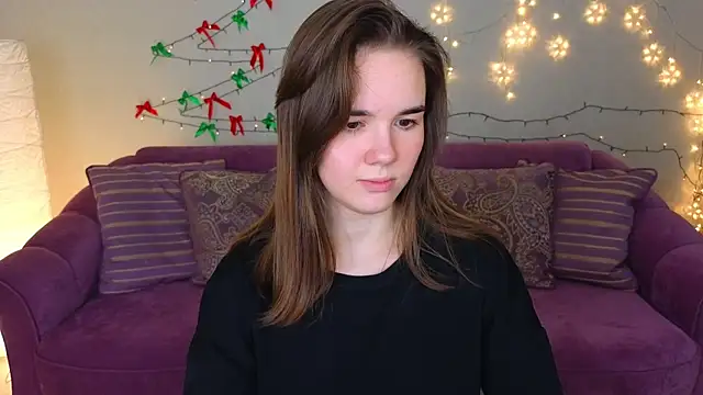 Snapshot of LindaRobertz chatting on 01.12.25 LindaRobertz online show from 01.12.25