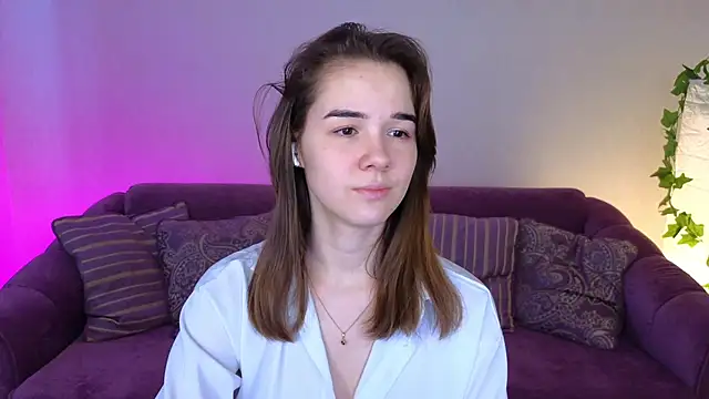 Snapshot of LindaRobertz chatting on 01.25.25 LindaRobertz online show from 01.25.25