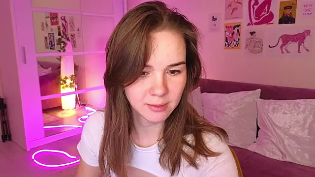 Snapshot of LindaRobertz chatting on 02.26.25 LindaRobertz online show from 02.26.25