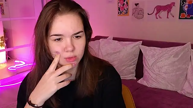 Snapshot of LindaRobertz chatting on 03.03.25 LindaRobertz online show from 03.03.25