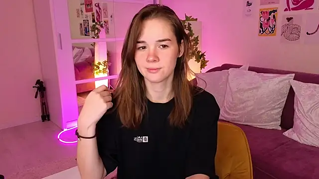 Snapshot of LindaRobertz chatting on 03.03.25 LindaRobertz online show from 03.03.25