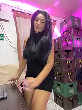 Hot beauty   online show from 10.10.25