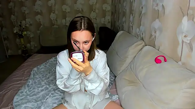 MelodyOfLovee online show from 04.23.26