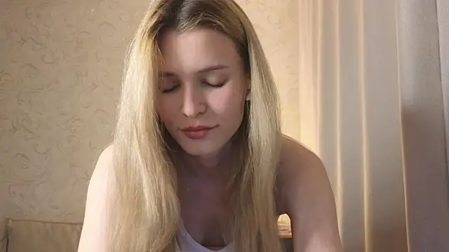 Snapshot of elsa_limerence chatting on 05.07.26 elsa limerence online show from 05.07.26