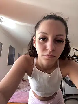 Snapshot of Chiara0102 chatting on 05.29.26 Chiara0102 online show from 05.29.26