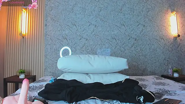 adara scot online show from 12.18.24