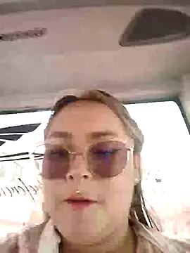 Snapshot of ambar_07 chatting on 09.10.25 ambar 07 online show from 09.10.25