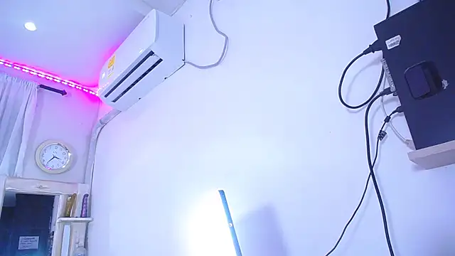 Isis queen1 online show from 12.19.24