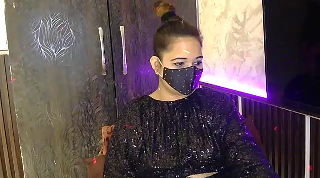 fabdemira online show from 12.05.24