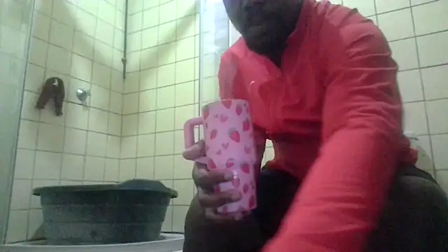 Snapshot of Polygamist chatting on 04.24.26 Polygamist online show from 04.24.26