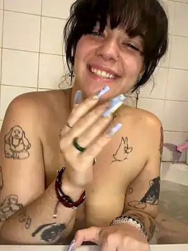 pircilla23 online show from 09.14.25