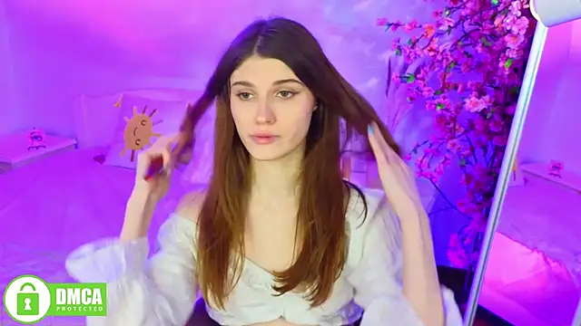 Hello Vivienne online show from 01.17.25