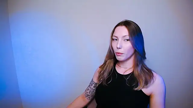 Snapshot of VanessaMay_ chatting on 01.21.25 VanessaMay online show from 01.21.25