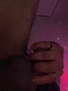 Snapshot of 6MataGarcia chatting on 11.24.25 6MataGarcia online show from 11.24.25