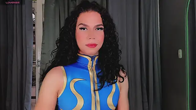 Snapshot of gatitavenecis chatting on 12.20.24 gatitavenecis online show from 12.20.24