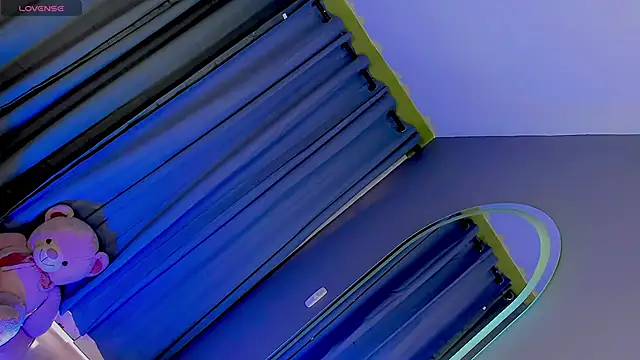 Snapshot of gatitavenecis chatting on 01.06.25 gatitavenecis online show from 01.06.25