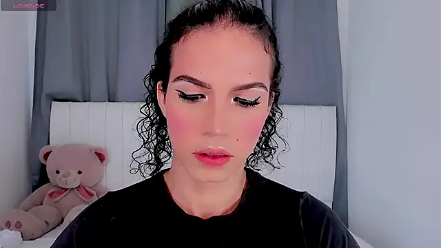 Snapshot of gatitavenecis chatting on 09.26.25 gatitavenecis online show from 09.26.25