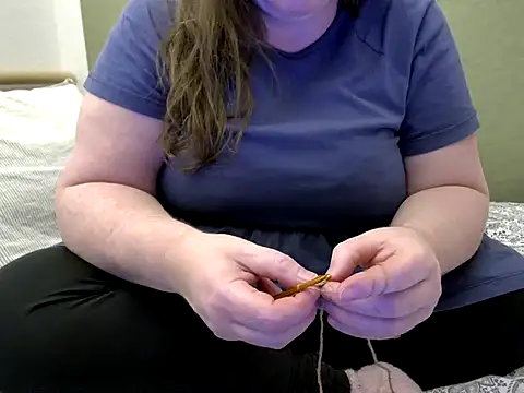 MarthaBriest online show from 11.04.25