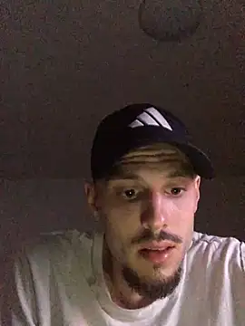 Snapshot of denz9209 chatting on 03.22.25 denz9209 online show from 03.22.25