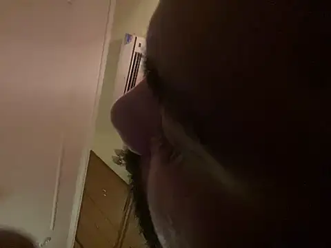 Snapshot of gsv2869 chatting on 02.19.25 gsv2869 online show from 02.19.25