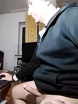 Snapshot of penisblock chatting on 12.13.24 penisblock online show from 12.13.24