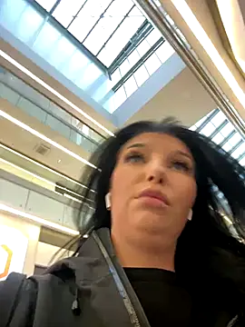 Snapshot of Tisha_Busty chatting on 10.26.25 Tisha Busty online show from 10.26.25