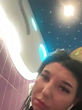 Snapshot of Tisha_Busty chatting on 12.19.25 Tisha Busty online show from 12.19.25