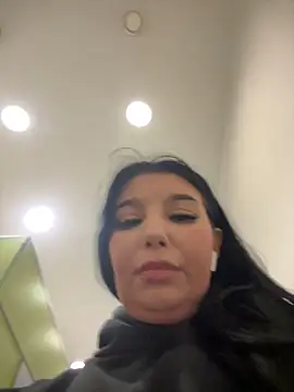 Snapshot of Tisha_Busty chatting on 02.09.26 Tisha Busty online show from 02.09.26