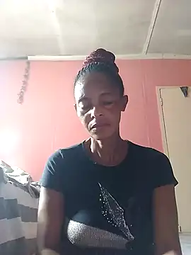 Snapshot of sweets_80 chatting on 01.07.25 sweets 80 online show from 01.07.25