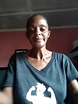 Snapshot of sweets_80 chatting on 01.12.25 sweets 80 online show from 01.12.25