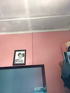 Snapshot of sweets_80 chatting on 02.06.25 sweets 80 online show from 02.06.25