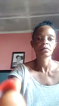 Snapshot of sweets_80 chatting on 02.09.25 sweets 80 online show from 02.09.25