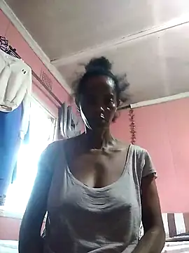 Snapshot of sweets_80 chatting on 02.10.25 sweets 80 online show from 02.10.25