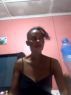 Snapshot of sweets_80 chatting on 09.16.25 sweets 80 online show from 09.16.25