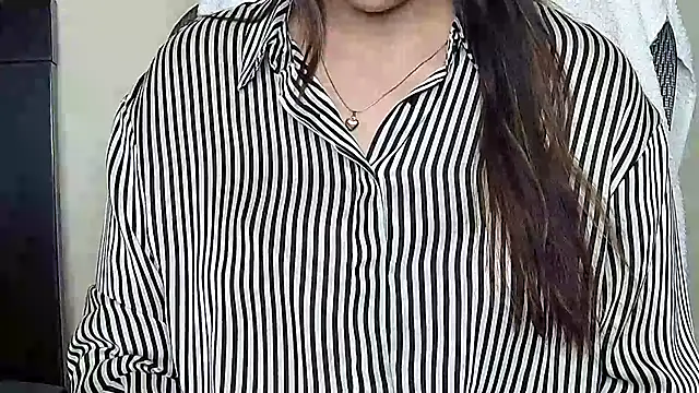 Snapshot of MIss-Naina chatting on 05.10.26 MIss-Naina online show from 05.10.26