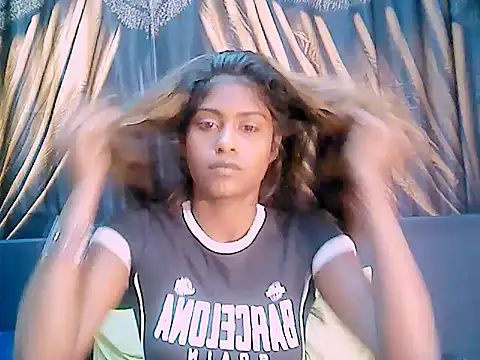 Snapshot of indiantimtim4u chatting on 12.15.24 indiantimtim4u online show from 12.15.24