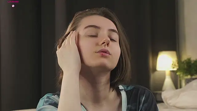 Snapshot of MeghanElson chatting on 02.06.26 MeghanElson online show from 02.06.26