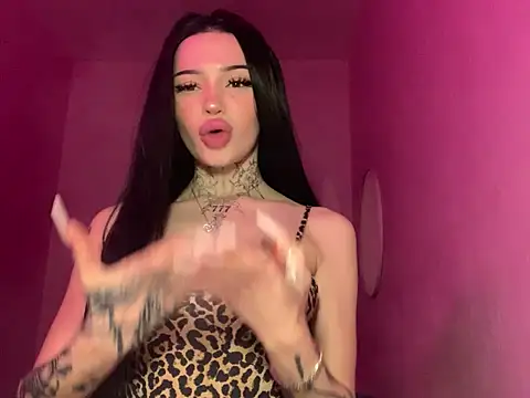 madelinexx online show from 02.24.25