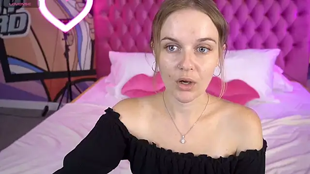 MaribelRiverr  online show from 07.07.26