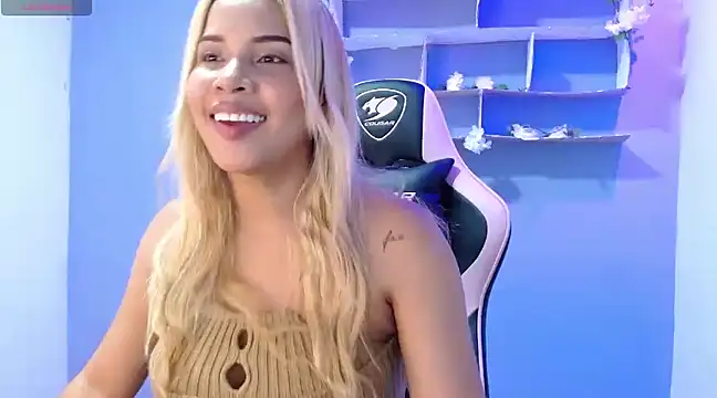 Snapshot of Mitsuka_Sojii chatting on 02.19.25 Mitsuka Sojii online show from 02.19.25