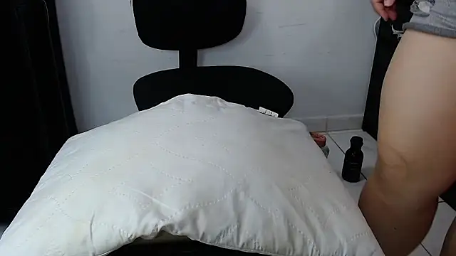 Martinafeet-qos online show from 02.03.25