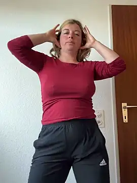 Lombada online show from 04.09.26