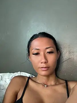 Snapshot of thai-dreamgirl chatting on 06.11.26 thai-dreamgirl online show from 06.11.26