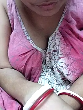 Snapshot of miss-Riy chatting on 10.31.25 miss-Riy online show from 10.31.25