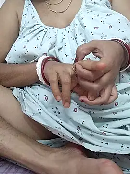 Snapshot of miss-Riy chatting on 11.29.25 miss-Riy online show from 11.29.25