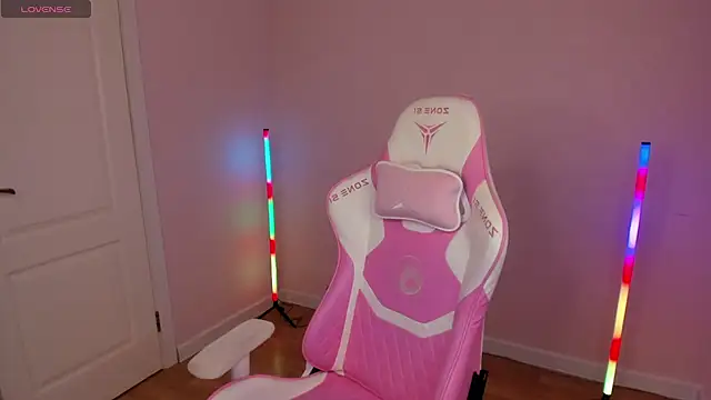 Snapshot of Stacy_River chatting on 02.10.25 Stacy River online show from 02.10.25