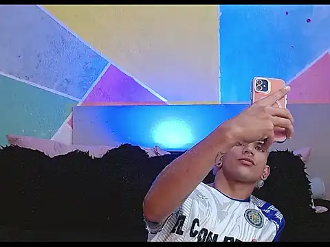 Snapshot of tylor_boy chatting on 02.22.26 tylor boy online show from 02.22.26